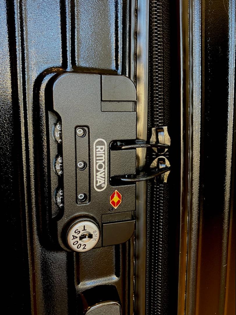 ◼️ステゴン◼️RIMOWAリモワ　サルサ　4輪　マットブラック　86リットル