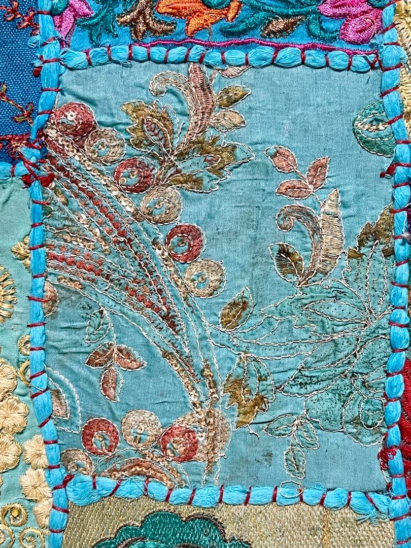 インド ビンテージ サリー パッチワーク タペストリー 刺繍 壁掛け 古布