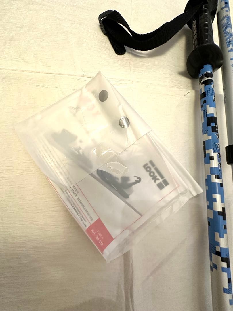 新品未使用 ROSSIGNOL ミニオンデザインスキーセット　128㎝