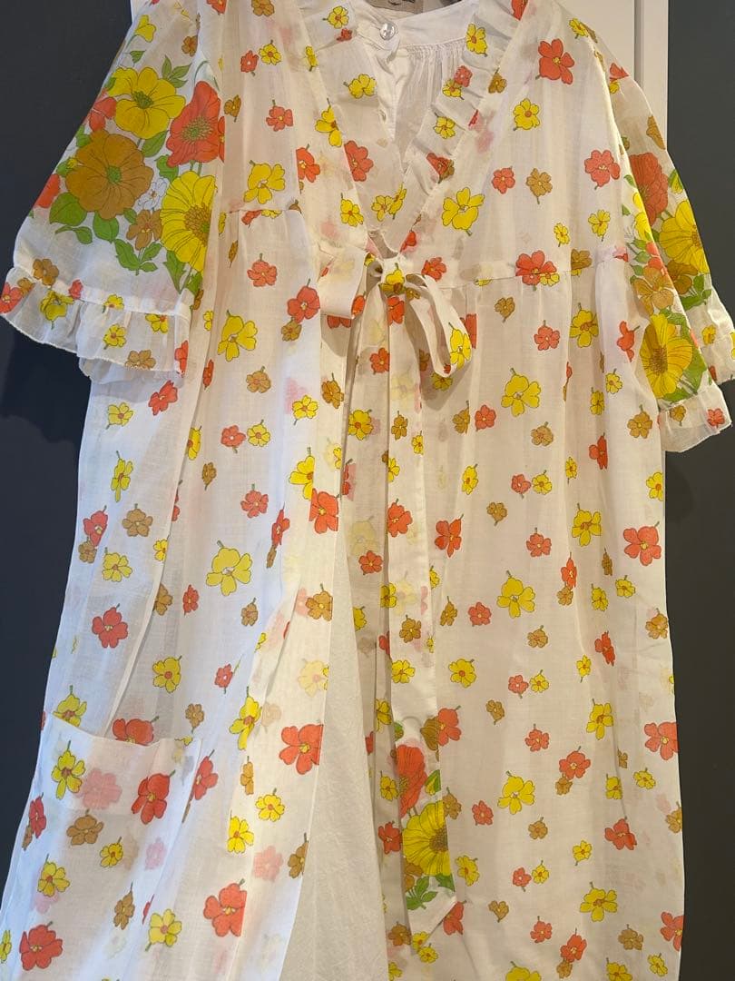 60 70 古着　ポッピーフラワープリント五分袖ラングブラウス