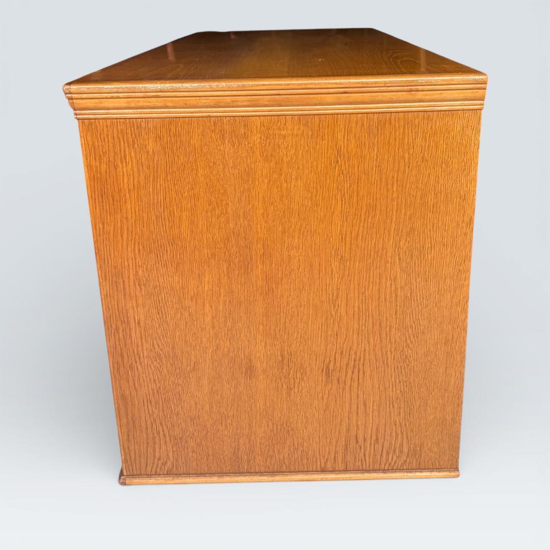 【送料込】英国アンティーク調 ローチェスト 3段 テレビ台 オーク 収納 家具