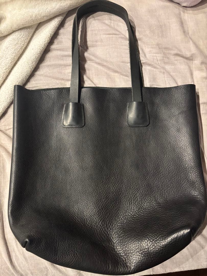 ブルードゥシャフ　黒 レザートートバッグ