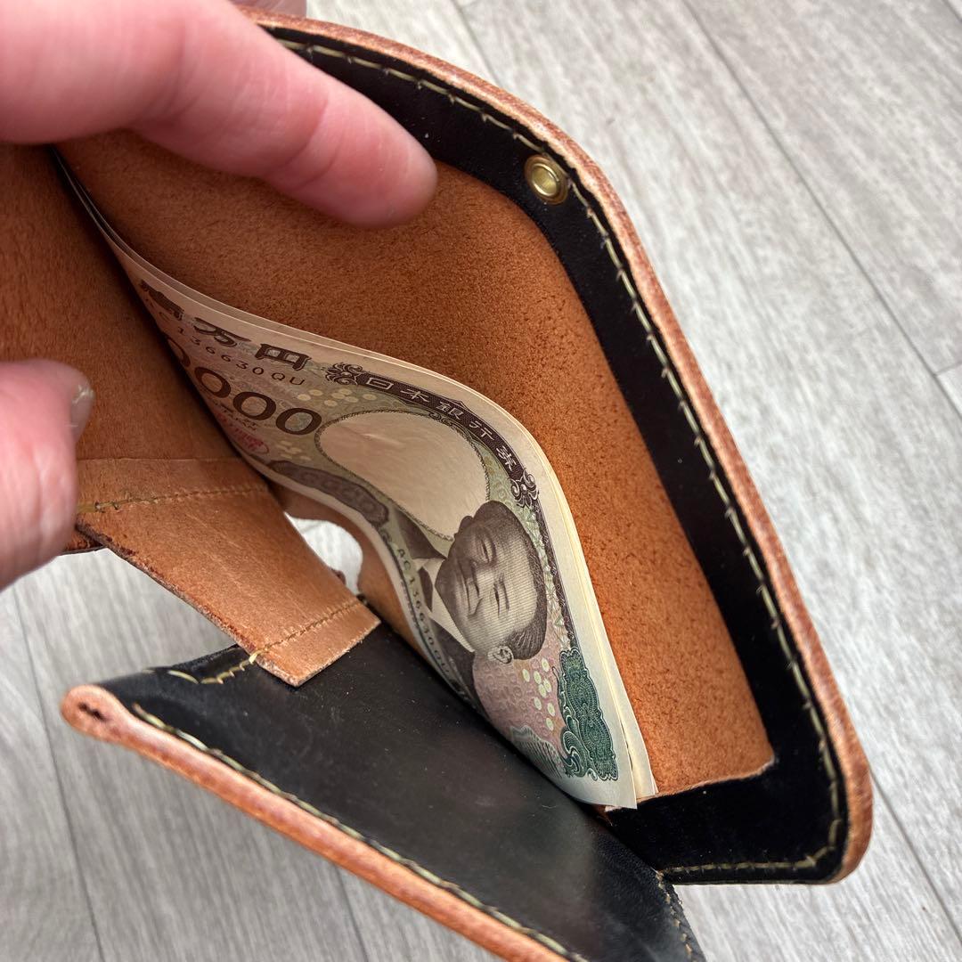 【茶芯ブラック】ミドルトラッカーウォレット　真鍮　お札を折らずに収納