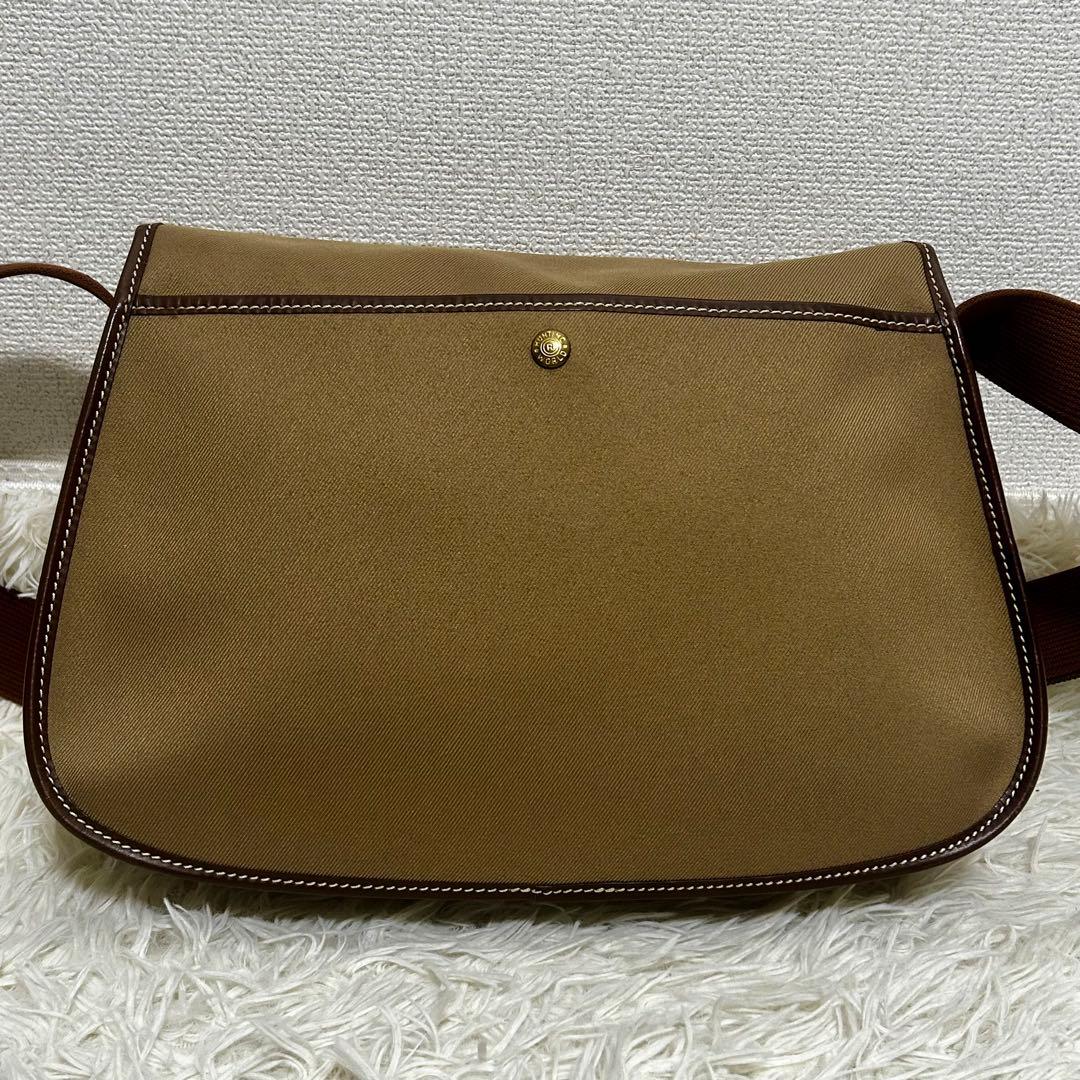 美品✨ハンティングワールド　メッセンジャーバッグ　サファリトゥデイ 　A4