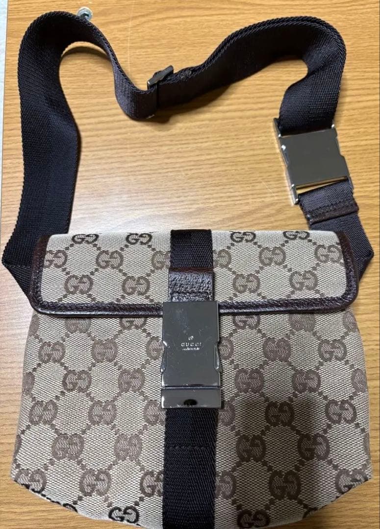 GUCCI GGパターン ウエストポーチ　ベージュ