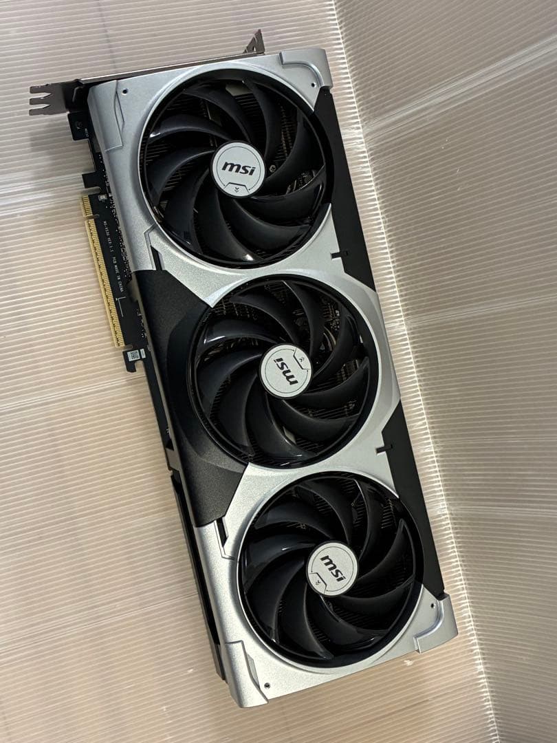 グラフィックボード・グラボ・ビデオカード MSI RTX5090 ventus 3X