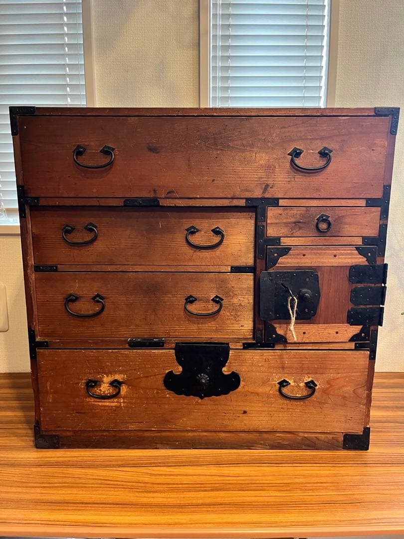 アンティーク木製箪笥　茶箪笥　時代箪笥　古民家　古道具