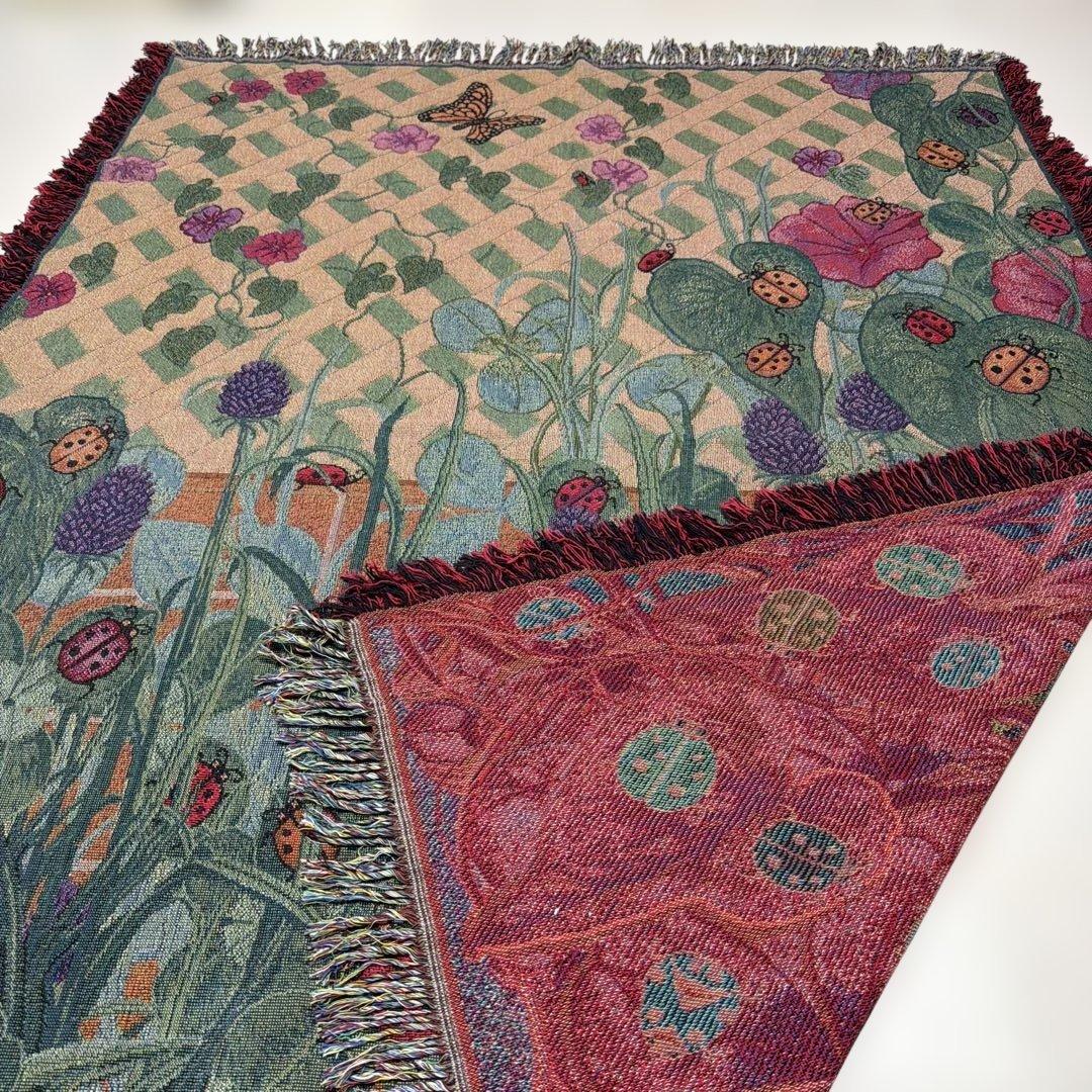 蝶々　てんとう虫　マルチカバー　ソファカバー　ヴィンテージラグ　174x132