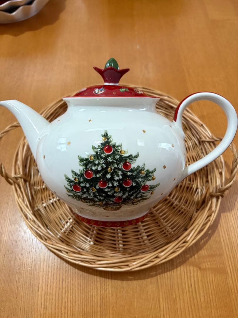 Villeroy & Bochビレロイ&ボッホ　ティーポット　クリスマス柄