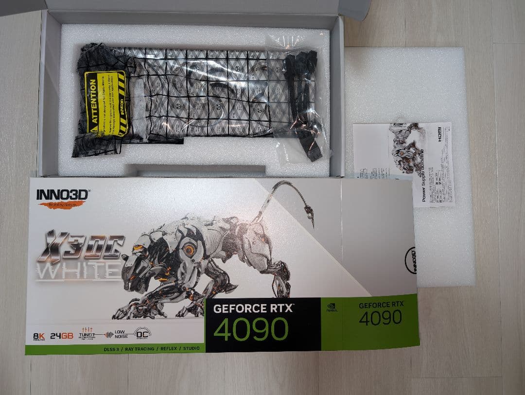 グラフィックボード・グラボ・ビデオカード INNO3D GeForce RTX 4090 X3OC White