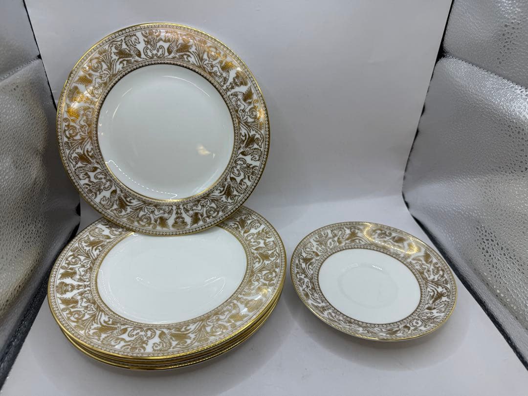 ウェッジウッド フロレンティーン　ゴールド　プレート　ソーサー　皿　5枚　黒壺