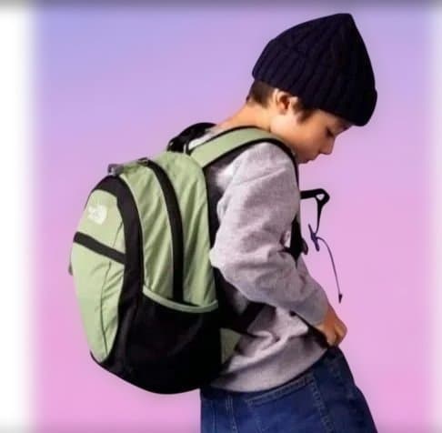 15L ノースフェイス　キッズ リュック　スモールデイ　ホイッスル　カーキ　安全