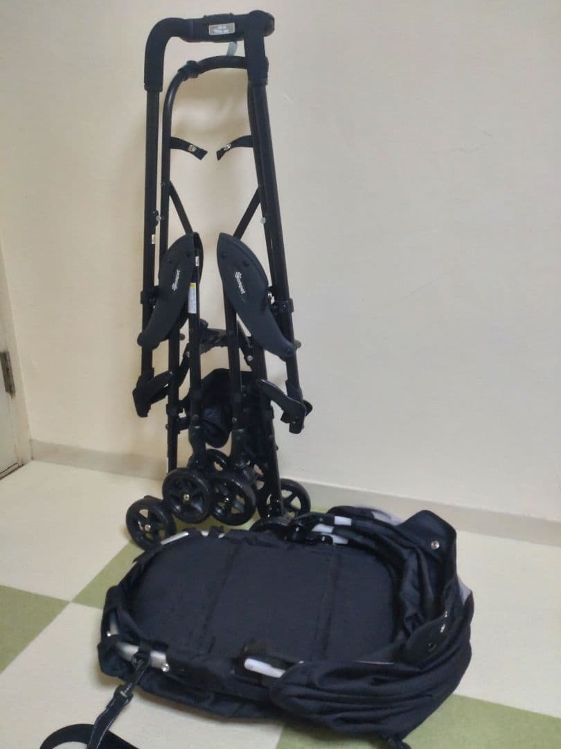 超美品ペットカート、コムペットミリミリEG、コンビ、箱あり