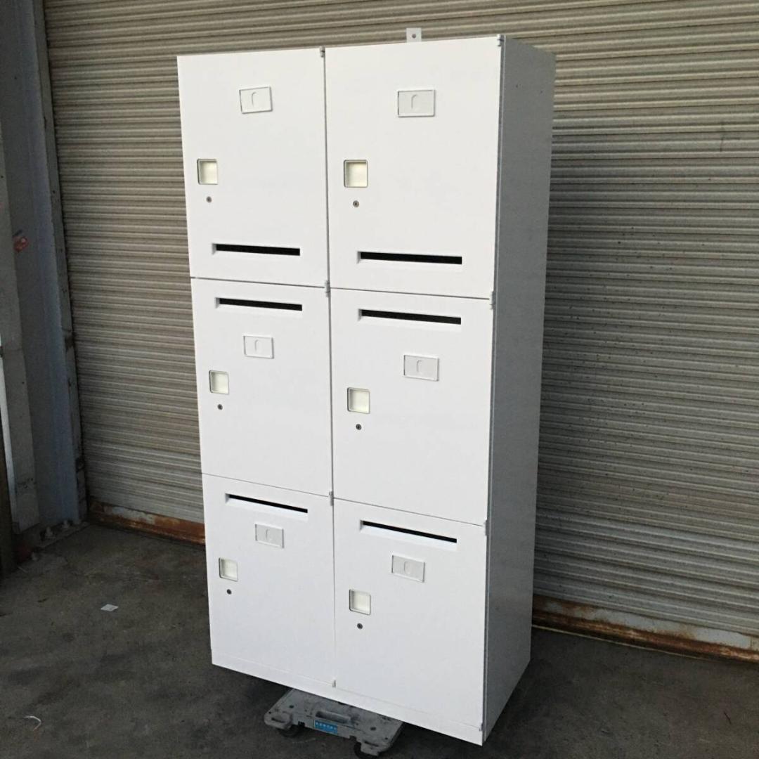 okamura 6人用ロッカー 全室鍵付き 充電コンセント付き