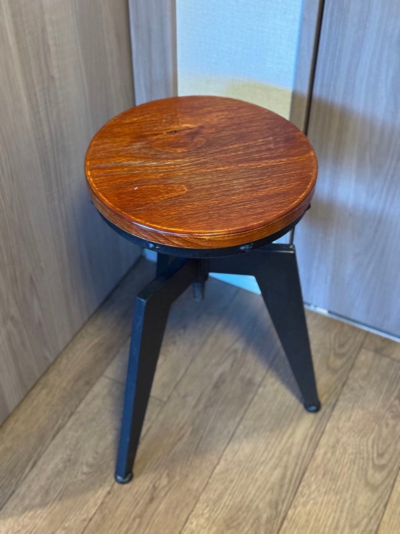 ビンテージアイアンカウンターチェア　１脚