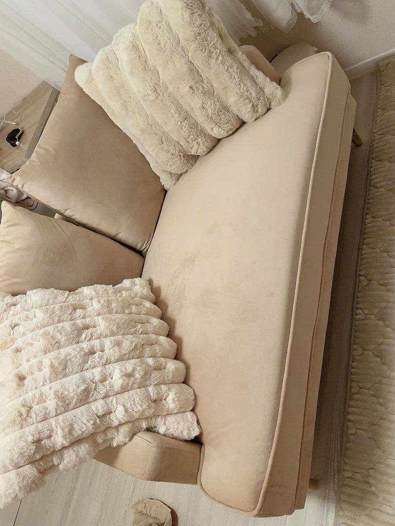 LOWYA ベージュ 2人掛けソファ