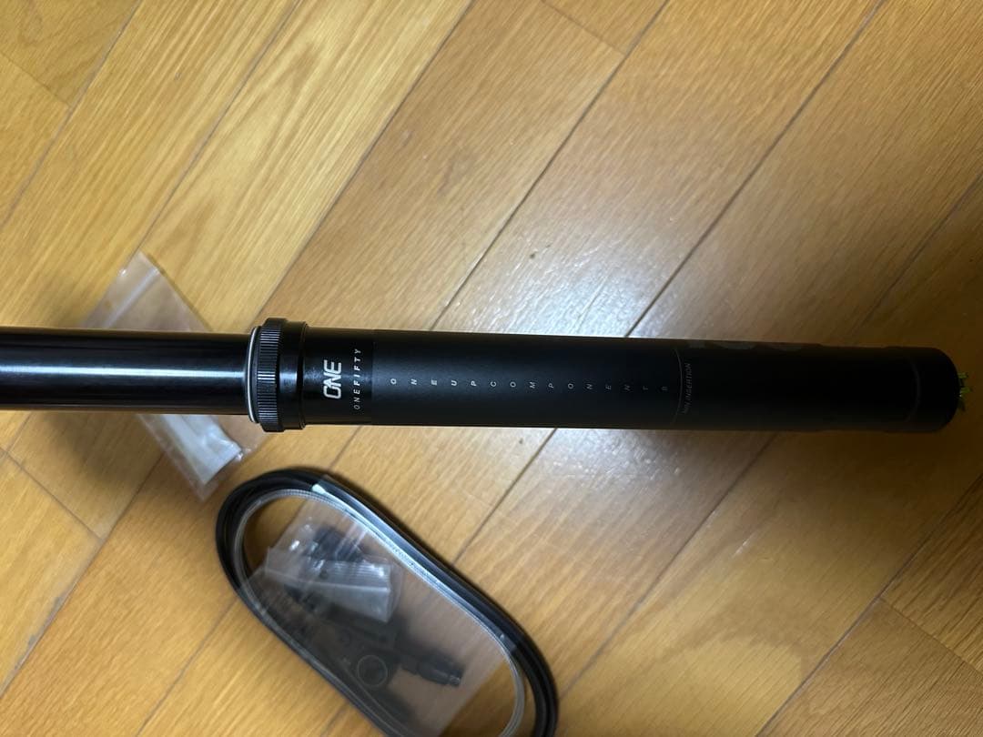 m*i様 ONEUP COMPONENTS V3 DROPPER シートポスト