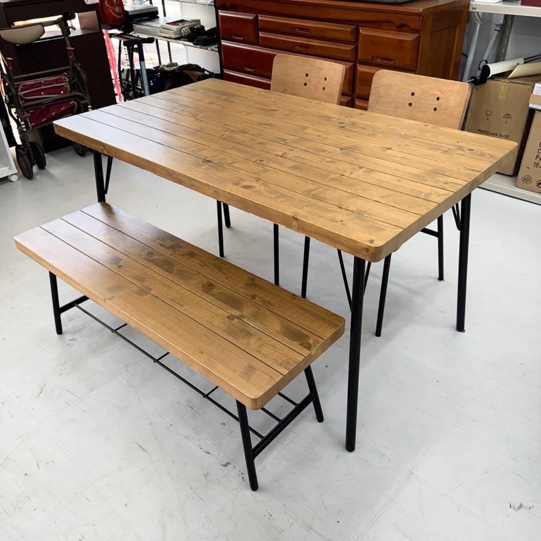 定価109,990円♪現行モデル ニトリ 135cm幅4人掛けダイニングテーブル