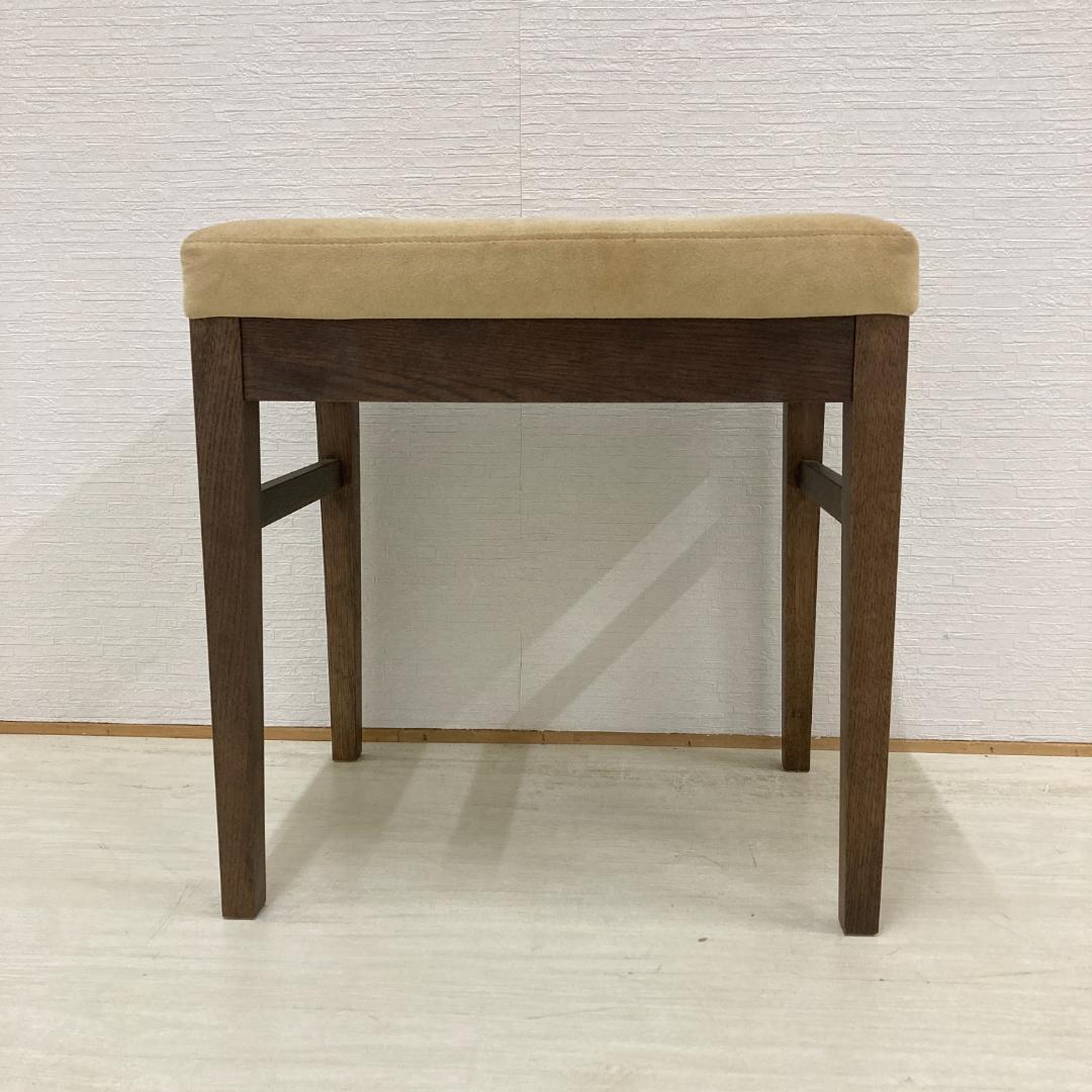 【カリモク】スツール　椅子