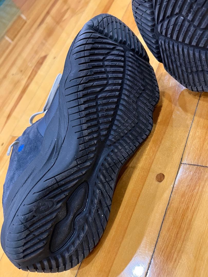 ASICS バスケットボールシューズ ブラック/グレー