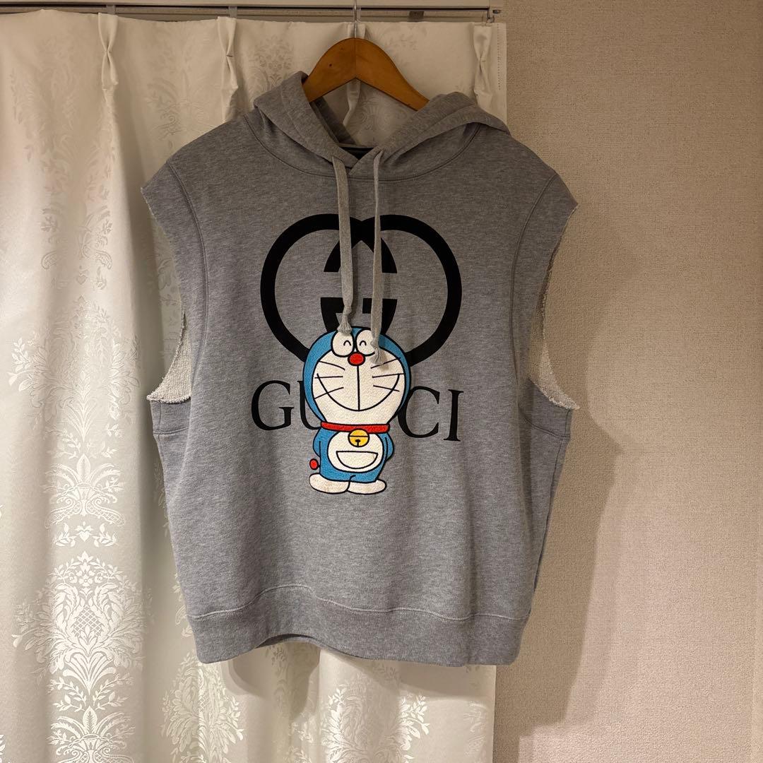 GUCCI ドラえもん フード付きノースリーブパーカー グレー