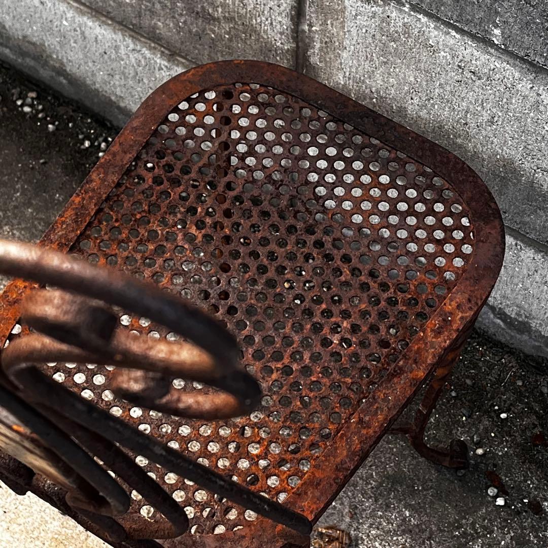 フランスアンティーク，アイアンチェアー