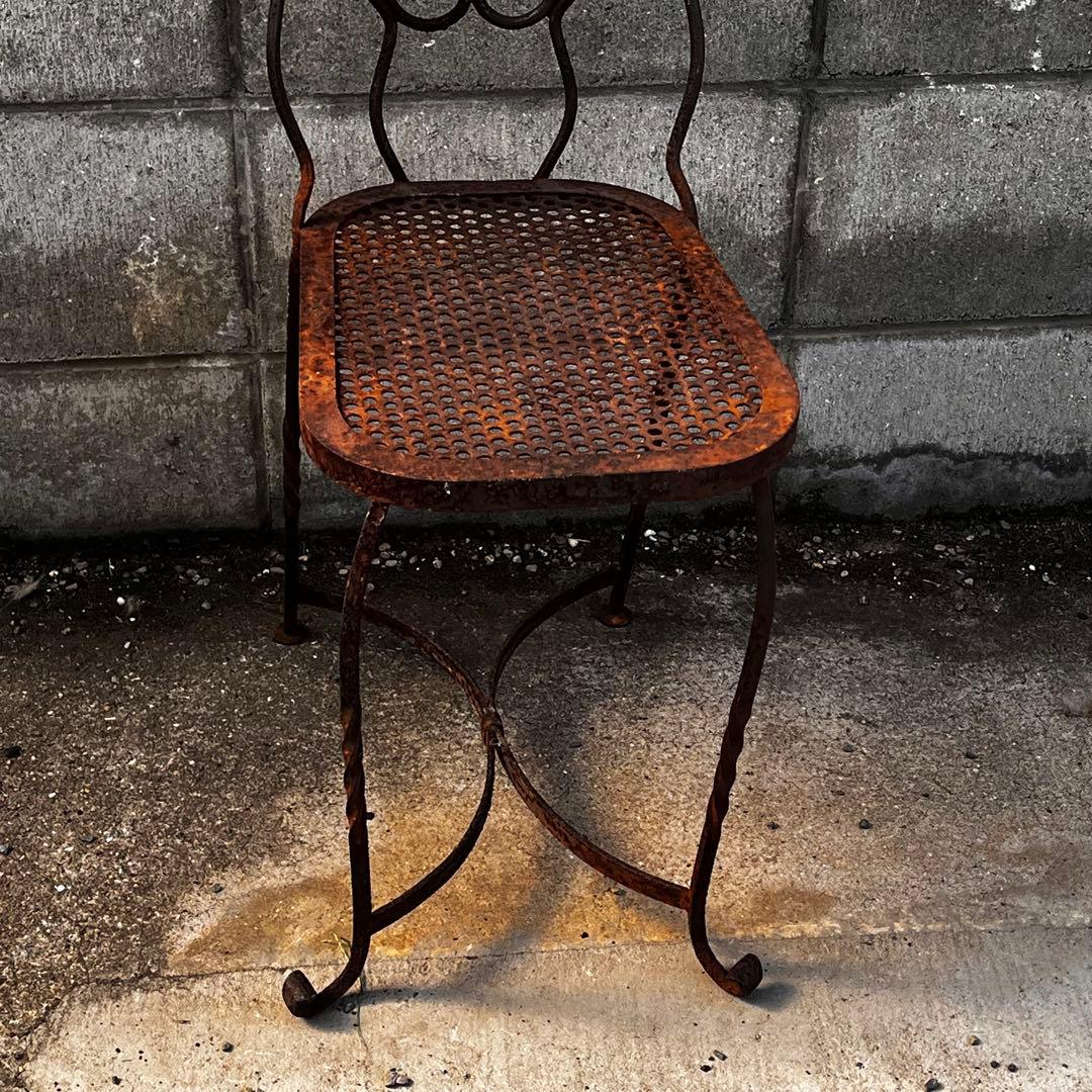 フランスアンティーク，アイアンチェアー
