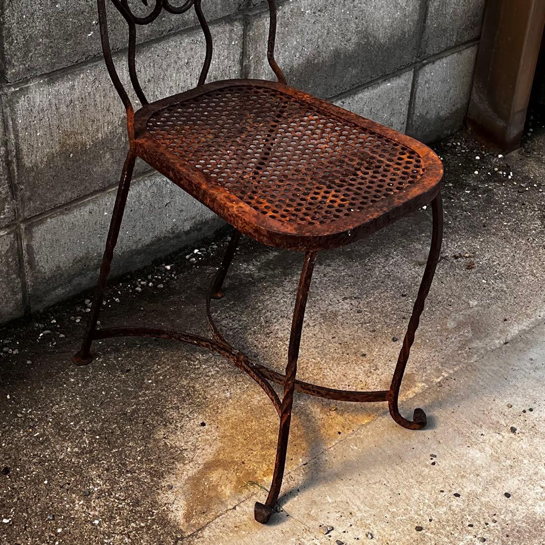 フランスアンティーク，アイアンチェアー