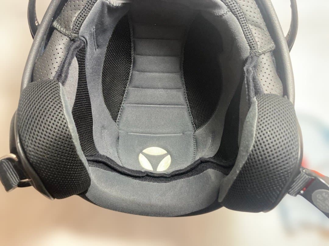 モモ デザイン/MOMO DESIGN FIGHTERヘルメット Mサイズ