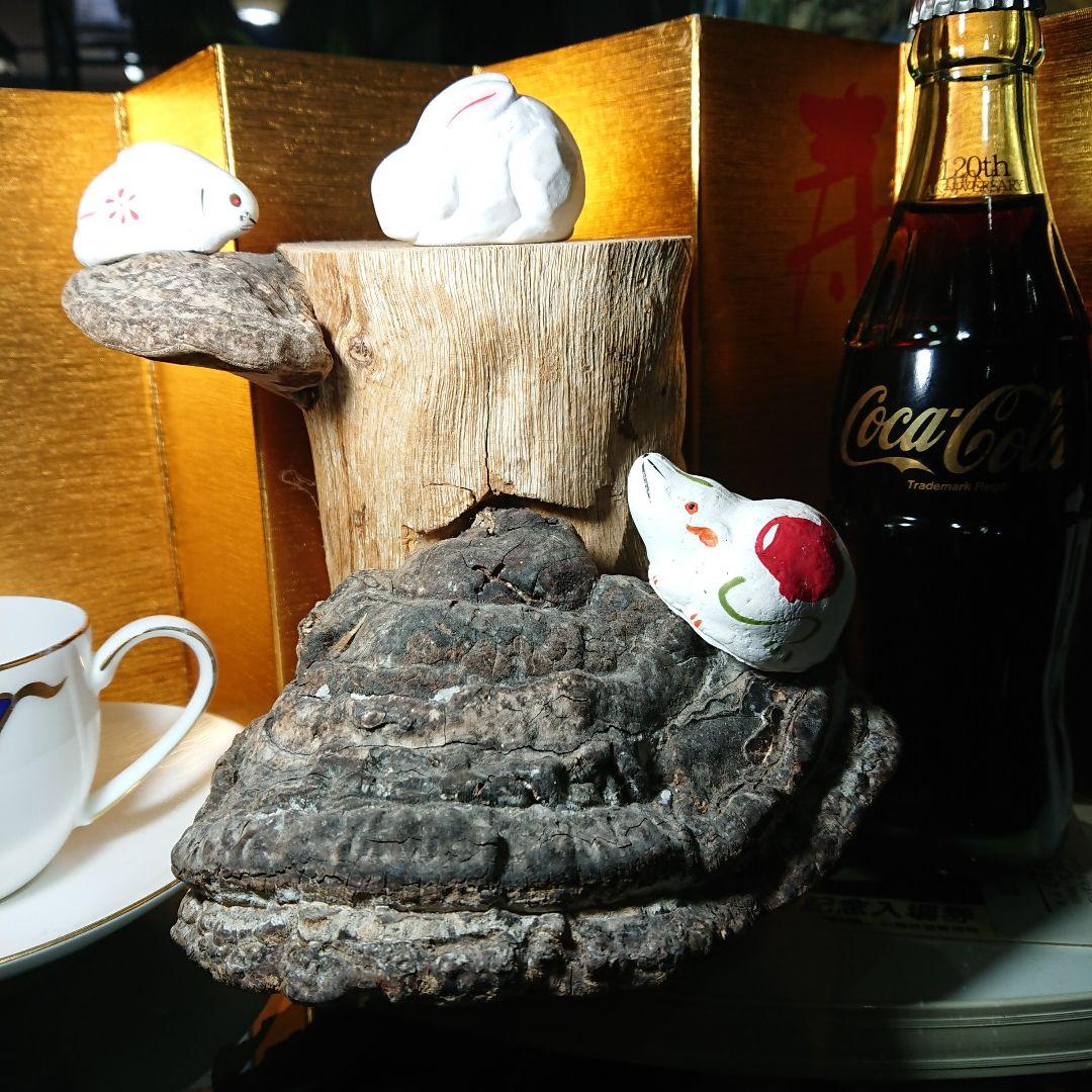 民芸品  兎3匹  土人形  猿の腰掛け 台付き