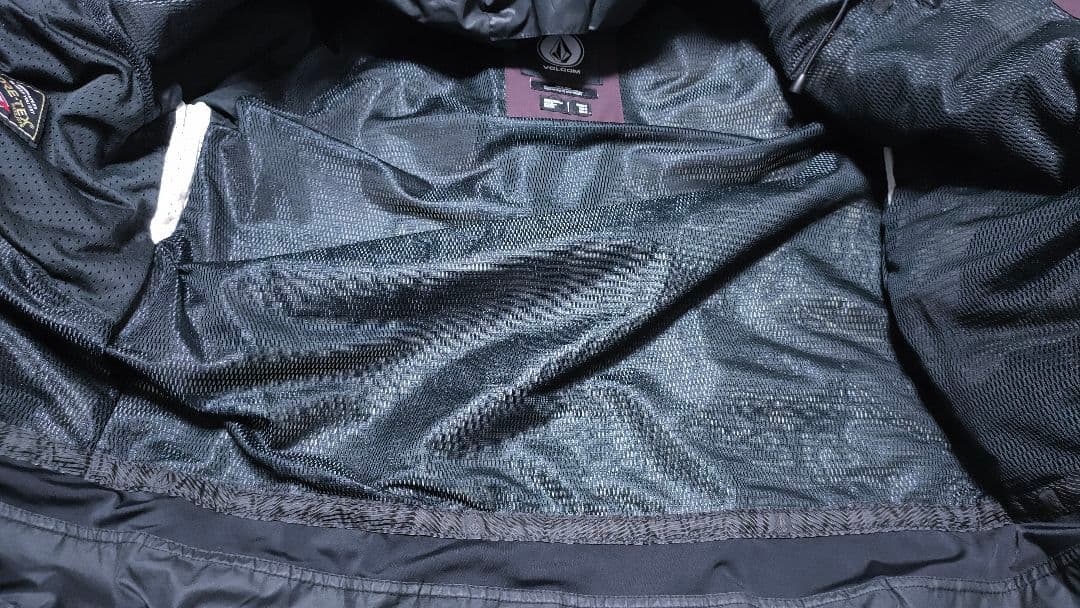 【ボルコム VOLCOM】スノーボードウェア ゴアテックス スノボー