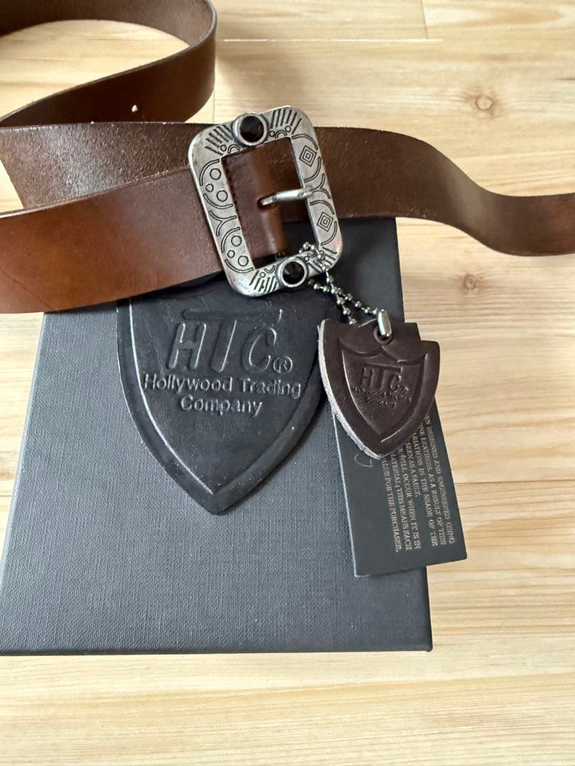 HTC ブラウンレザーベルト オリジナルボックス付き