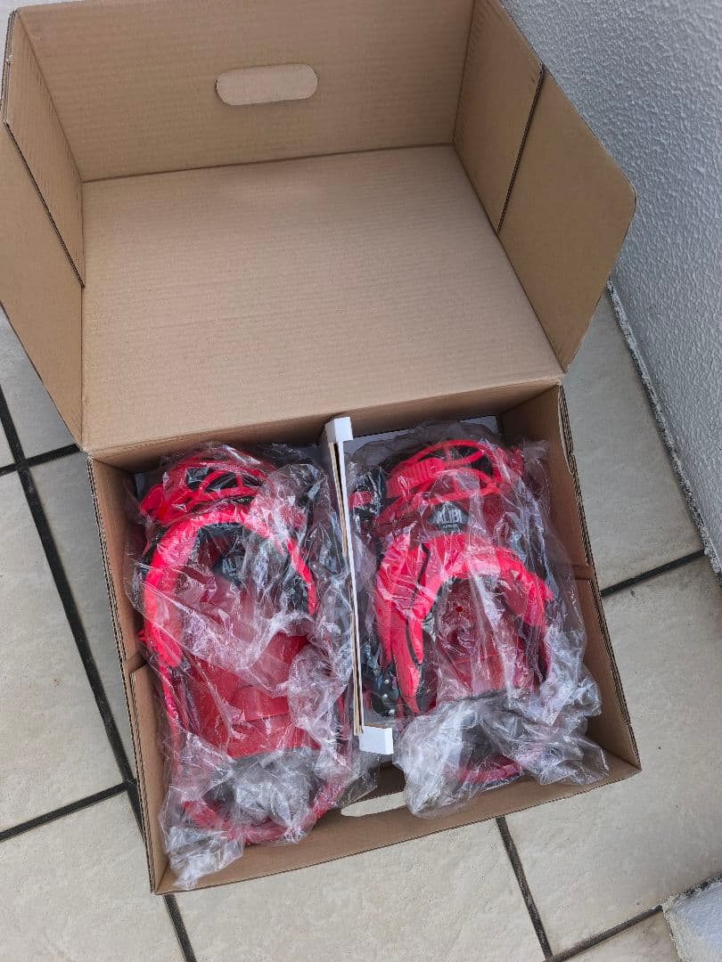 Salomon ALIBI Red ビンディング Mサイズ