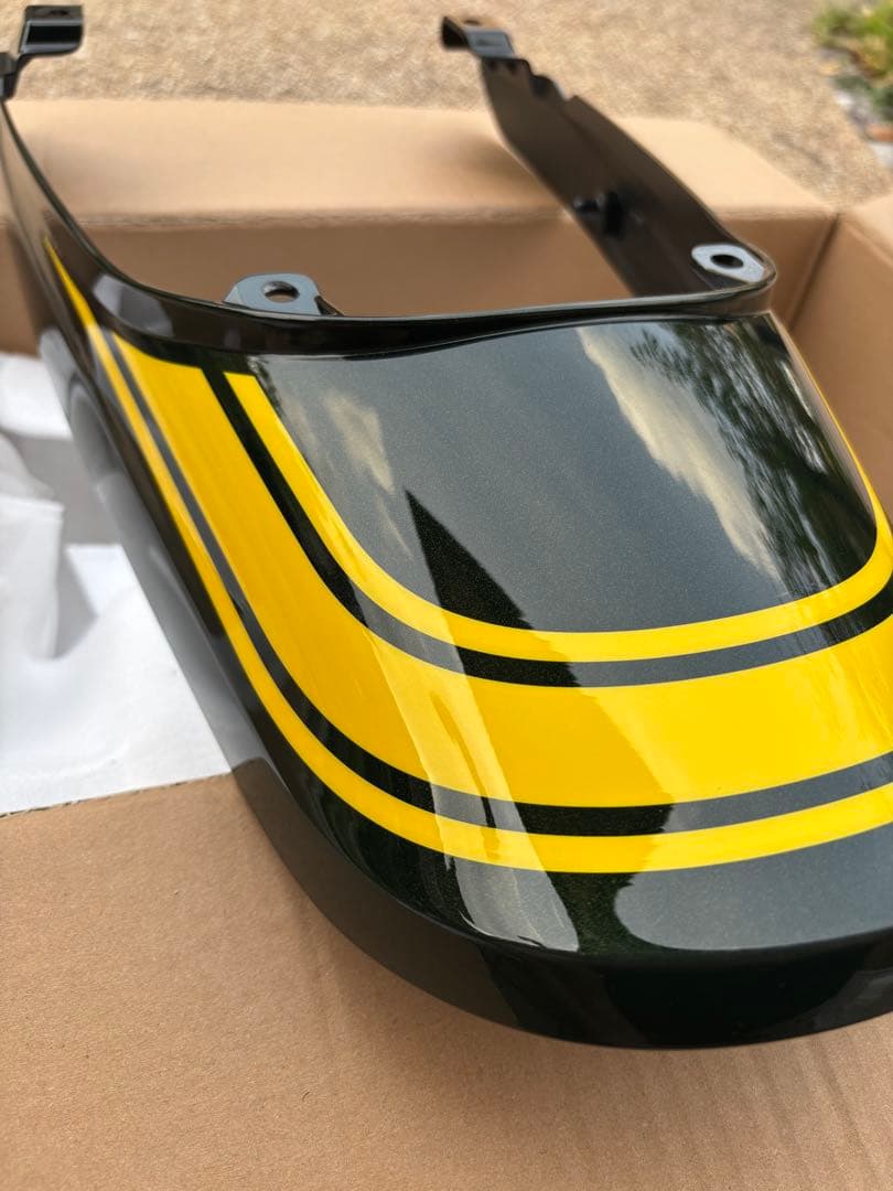 Z900rs純正テールカウル【ほぼ新品】イエローボールエディション