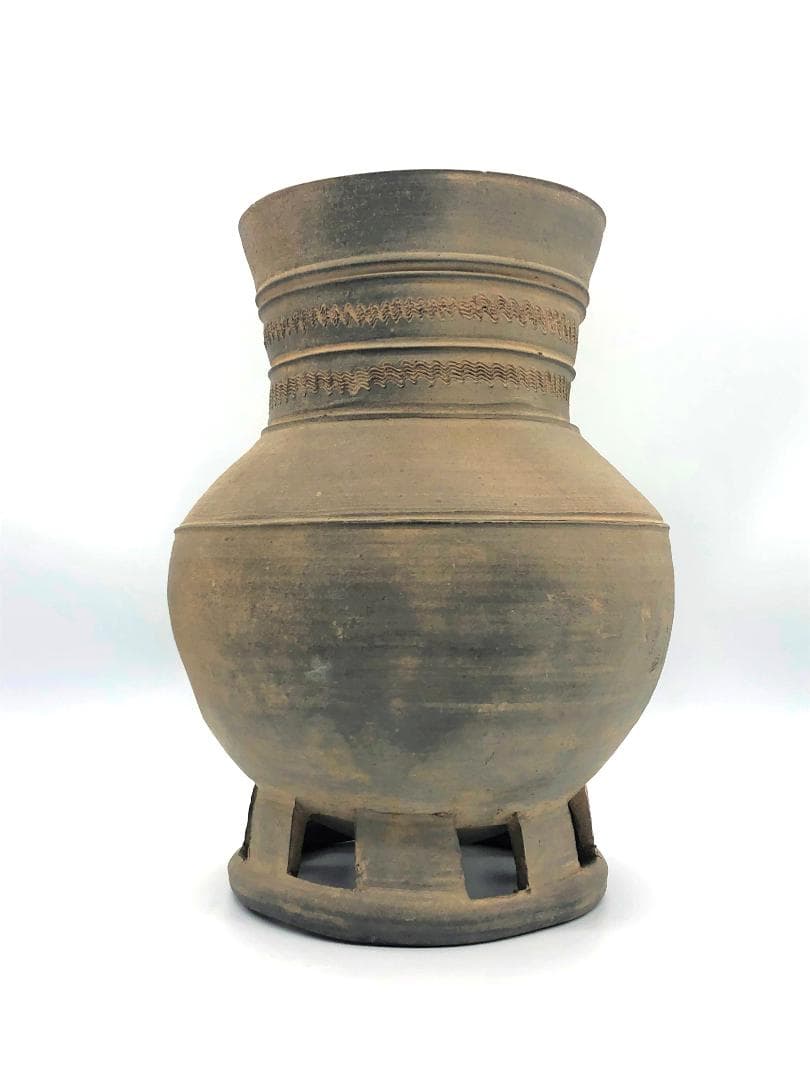 【 新羅土器 長頸壺 】　＊東京国立博物館台付長頸壺　同手