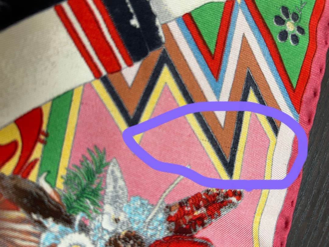 HERMÈS シルクスカーフ 民族デザイン