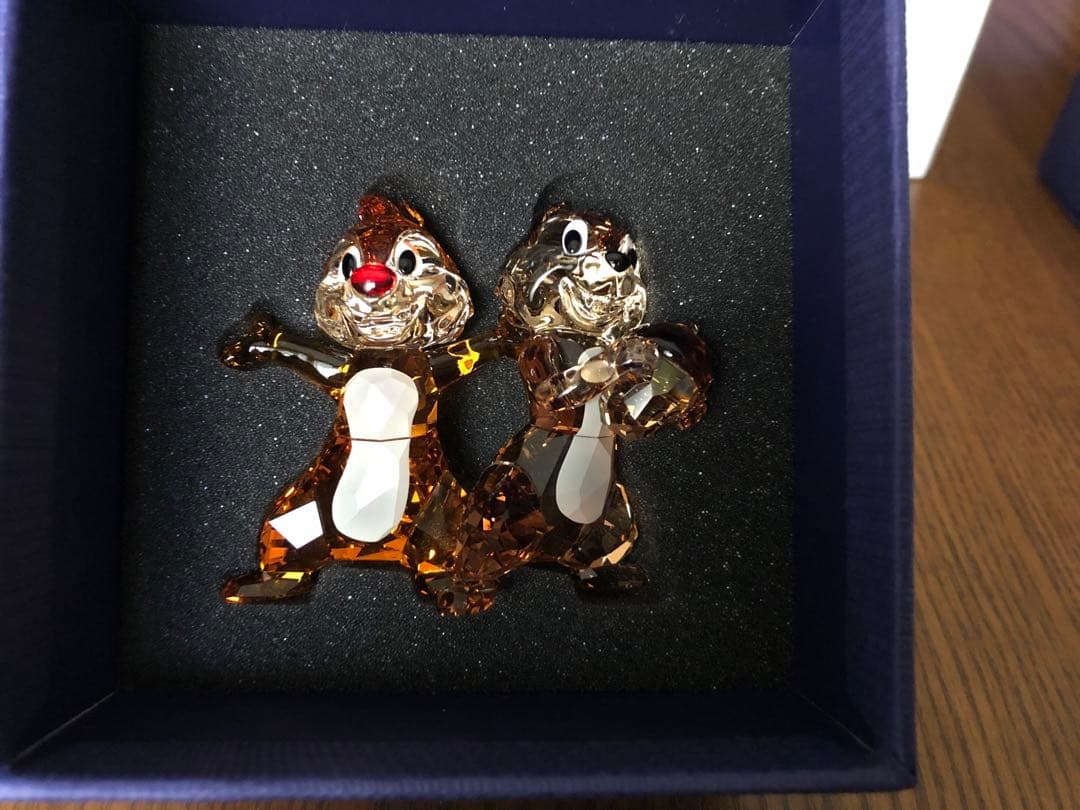 ロコ スワロフスキー SWAROVSKI チップとデール