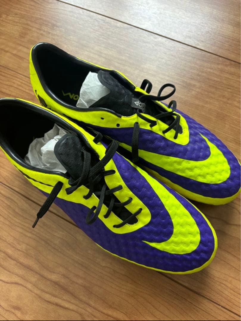 柿谷選手　サイン入りスパイク