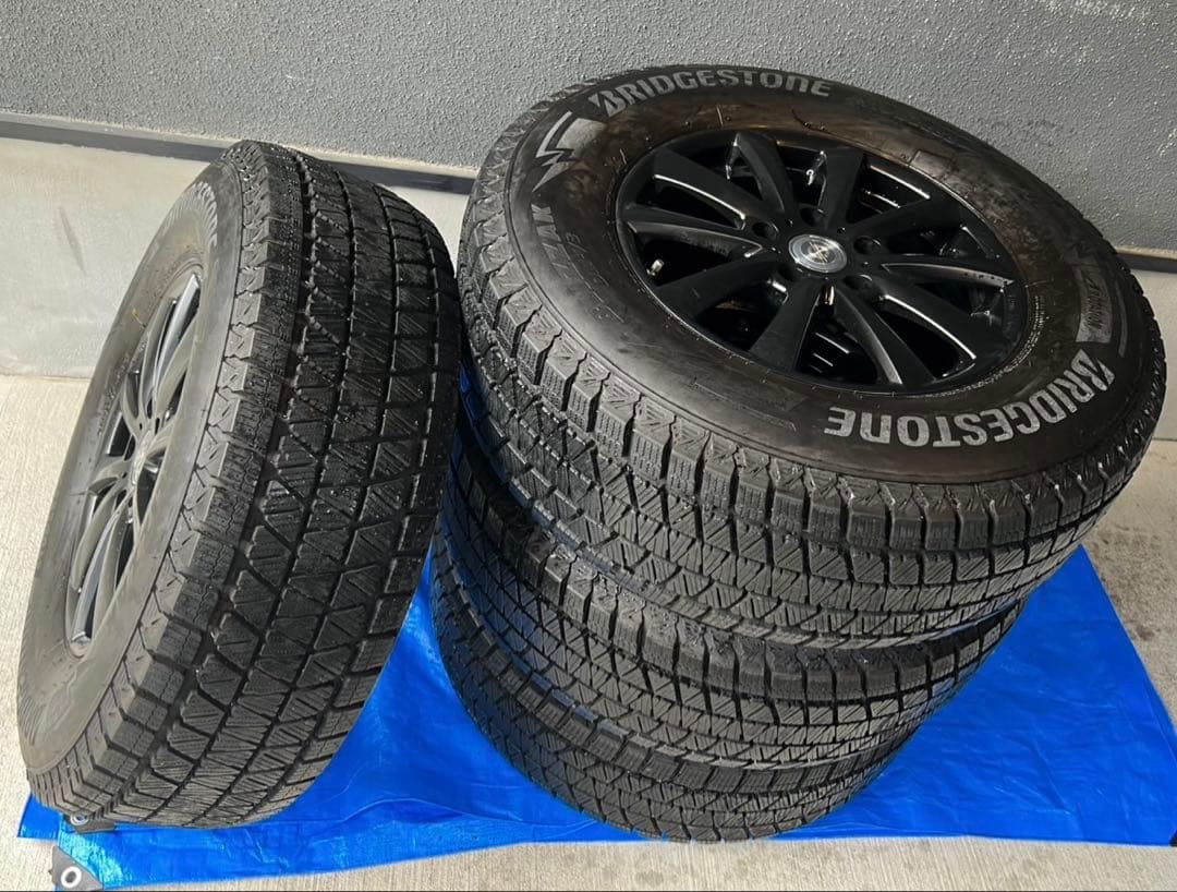 【美品】265/70R17 ブリヂストン スタッドレスタイヤ 17インチ