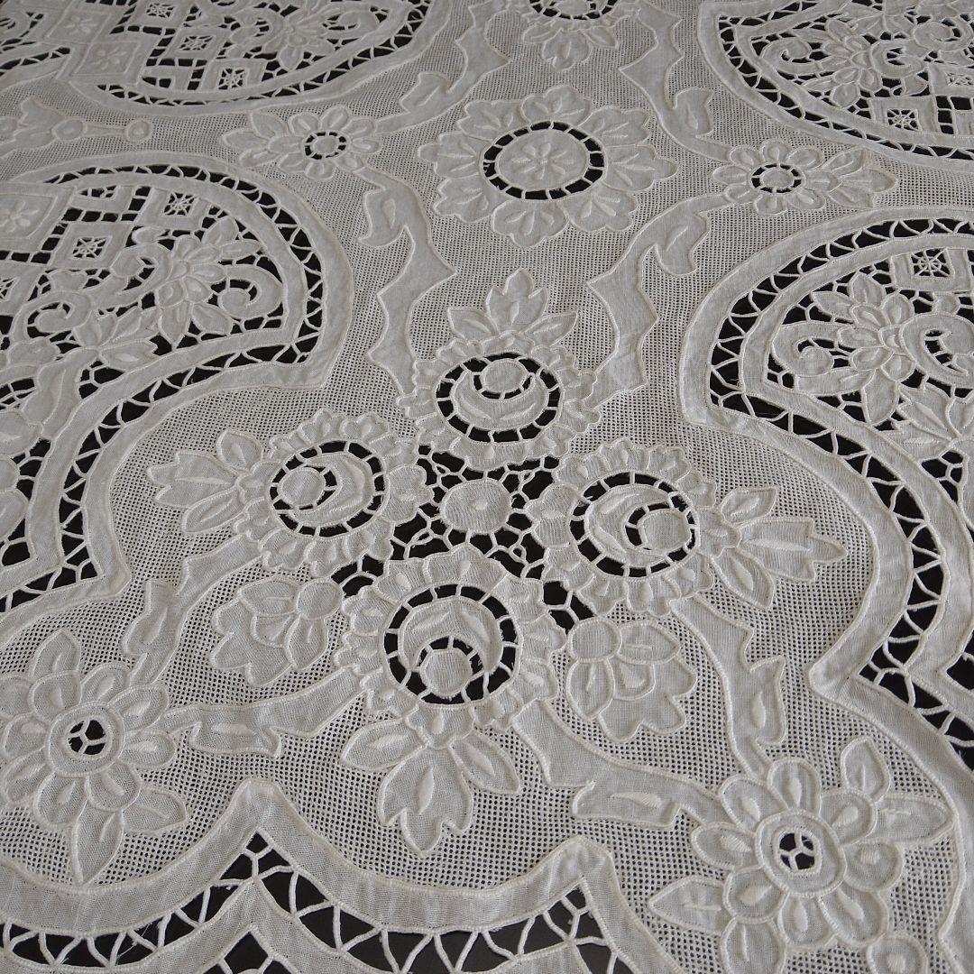 【未使用】スワトウ刺繍・テーブルクロス