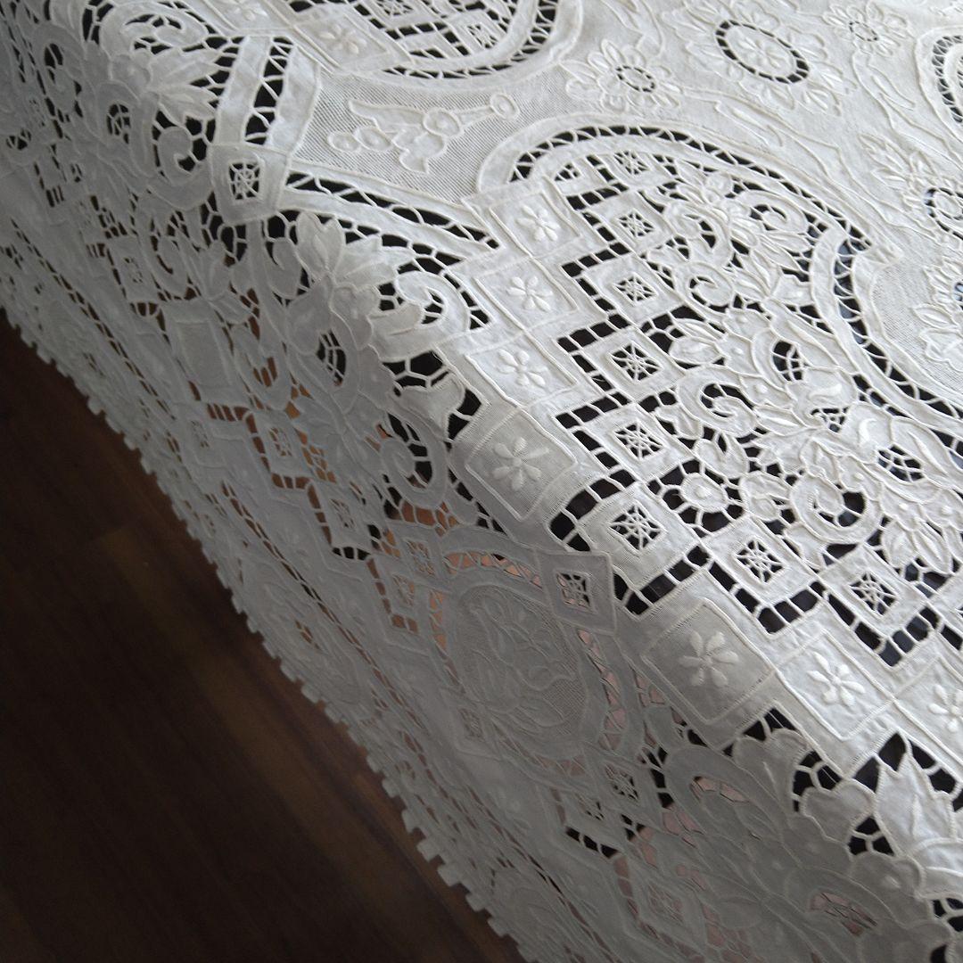 【未使用】スワトウ刺繍・テーブルクロス