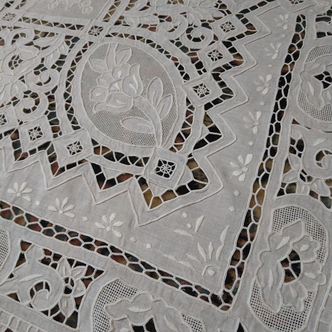 【未使用】スワトウ刺繍・テーブルクロス