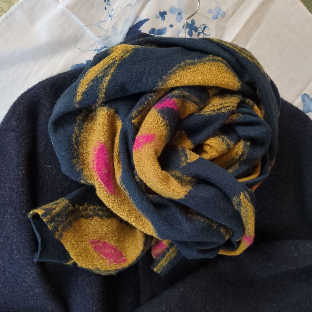 未使用　パラスパレス　圧縮ウール　ストール