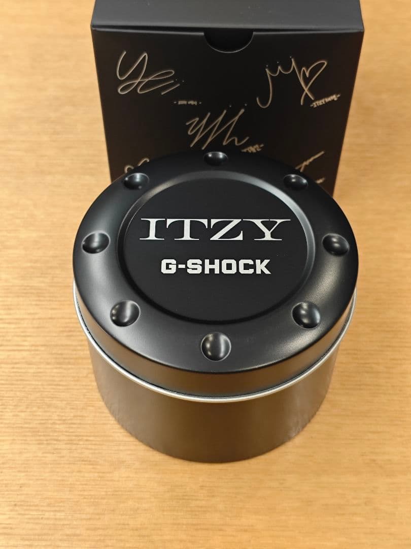 G-SHOCK ミッドサイズ ITZY コラボ GMD-S5610IT-4BJR