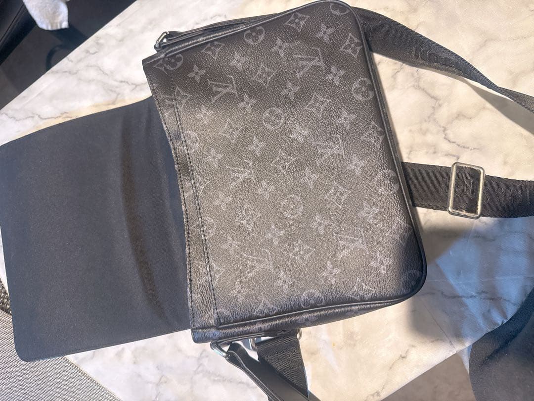 ルイヴィトン ディストリクトPM NV3 ◆最高峰の品格を◆