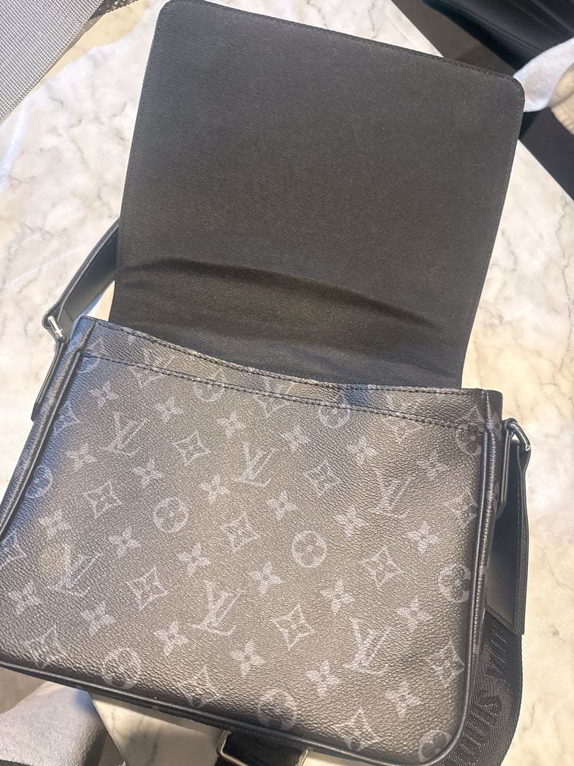 ルイヴィトン ディストリクトPM NV3 ◆最高峰の品格を◆