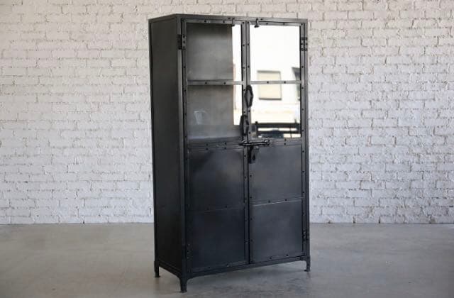 インダストリアルガラスキャビネット