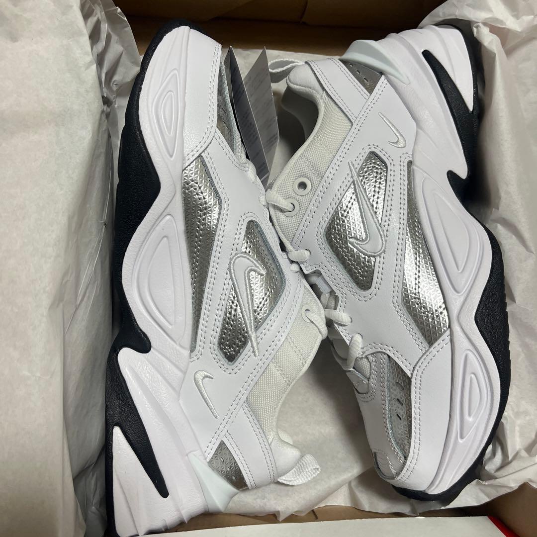 新品未使用 ナイキ ウィメンズ M2K テクノ ESS NIKE