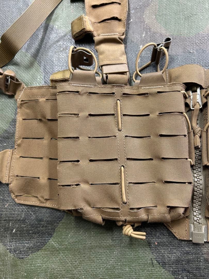個人装備 Direct Action TEMPEST Chest Rig