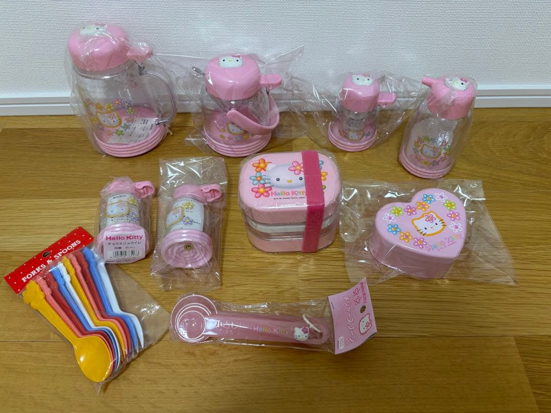 超希少✴︎ハローキティ　調味料入れ　小物ケース カオハナ　10点セット